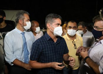 Prefeito David Almeida libera viaduto do Manoa para o tráfego de veículos