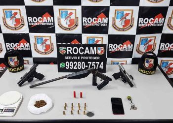 Ação da Rocam no bairro Cidade de Deus resulta em duas detenções e apreensão de armas, drogas e munições