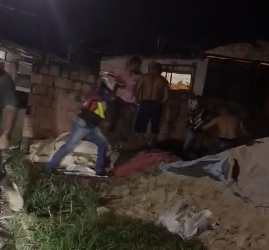 Bandido tentou assaltar passageiros do Busão e levou a pior ganhando alguns carinhos “daquele jeito”