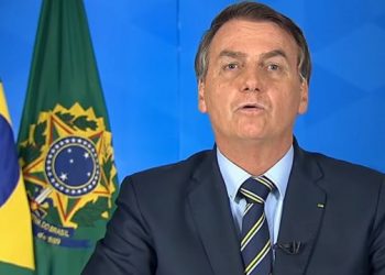 Presidente fala sobre auxílio emergencial e crescimento econômico