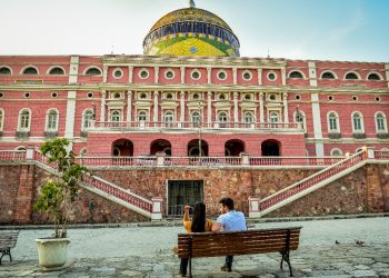Pesquisa aponta que 95% dos turistas que visitaram o AM em 2020 recomendariam o Estado como destino