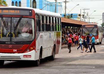 Terminal da Matriz é liberado para tráfego de ônibus nesta segunda