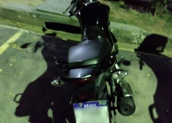 Polícia Militar apreende adolescente que conduzia moto sob efeito de álcool, na zona norte