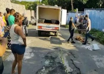 CORPO DE HOMEM ESQUARTEJADO E DECAPITADO É ENCONTRADO NA COMUNIDADE DO PARQUE RIACHUELO, ZONA OESTE DE MANAUS