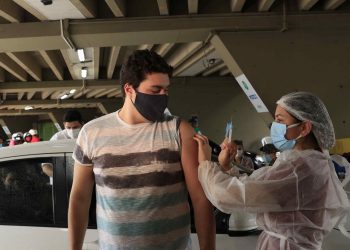 Amazonas já aplicou 3.600.103 doses de vacina contra Covid-19 até esta terça-feira (14/09)