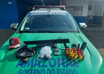 Em Manacapuru, ação da Polícia Militar resulta em apreensão de arma, munições e drogas