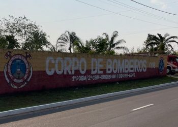 Bombeiros Militares salvam homem em acidente de trânsito