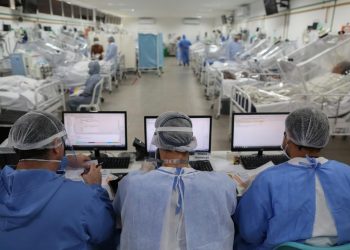 Absurdo: Enfermeiros de UTI Covid atuam com salários atrasados há seis meses em unidades públicas de saúde do Estado do Amazonas