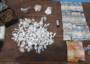 Em Manacapuru, jovem é detido pela Polícia Militar por tráfico de drogas