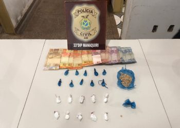 Em Manaquiri, PC-AM prende jovem em flagrante com porções de cocaína, oxi e dinheiro