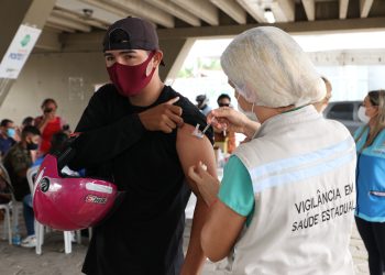 Vacinômetro do Amazonas destaca aplicação de 5.537.686 doses contra Covid-19 até este domingo (09/01)