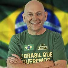 Hang reage a conta suspensa no Twitter: ‘Momentos estranhos’