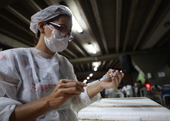 Amazonas já aplicou 7.071.405 doses de vacina contra Covid-19 até este sábado (21/05)