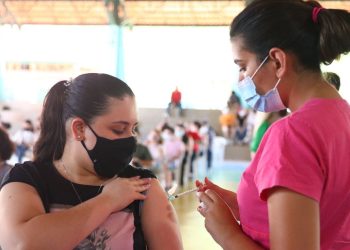 Amazonas já aplicou 7.077.125 doses de vacina contra Covid-19 até esta segunda-feira (23/05)