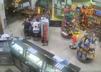 Vídeos: policial federal é preso após matar homem a tiros em posto de gasolina
