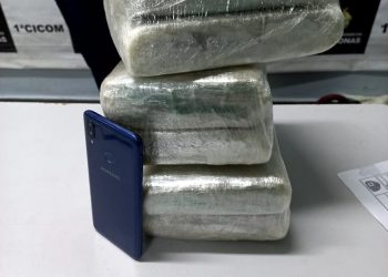 No Centro de Manaus, PMAM prende homem em posse de entorpecentes