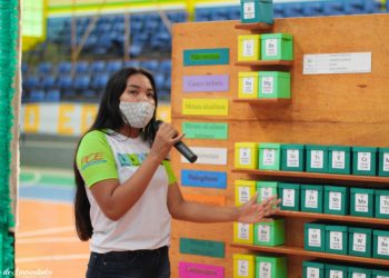 Em Urucará, estudantes inovam ao produzir painel baseado na tabela periódica