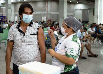 Vasco Vasques tem movimento intenso no 1º dia de reabertura para vacinação contra a Covid-19