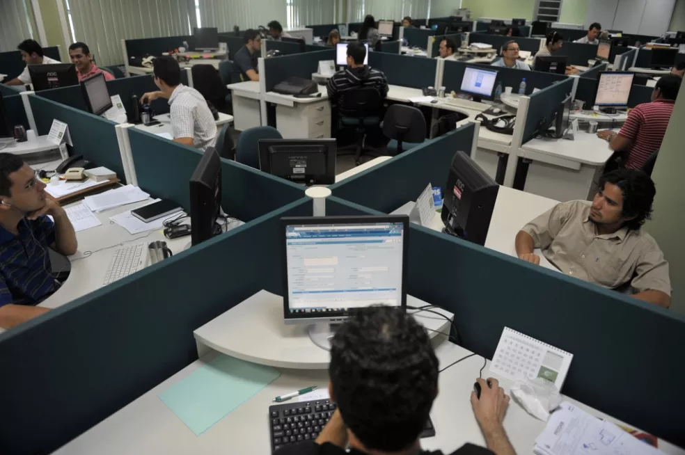 Edital de concurso da Prodam com salário de até R$ 7,2 mil é lançado no AM