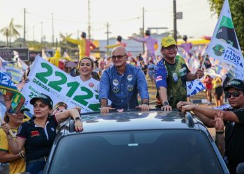 Coronel Menezes e comitiva “invadem” Manacapuru neste sábado
