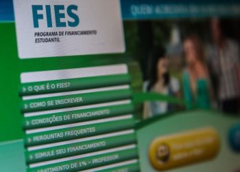 Fies começa a convocar pré-selecionados da lista de espera