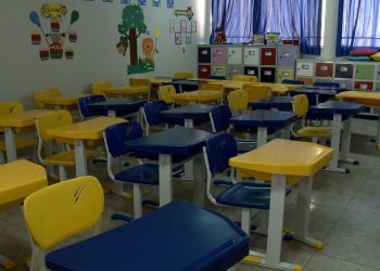 Pais podem negociar reajuste nas mensalidades com as escolas
