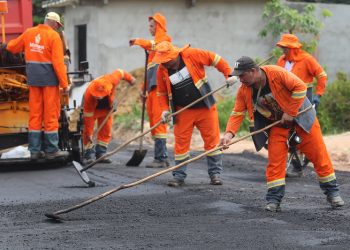 Abandonado há anos, Parque Riachuelo começa a receber obras do ‘Asfalta Manaus’ da prefeitura