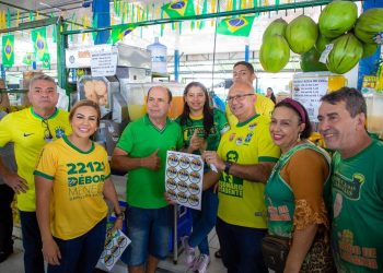 Coronel Menezes recebe apoio popular e diz que a melhor pesquisa é o reconhecimento que vem das Ruas de Manaus e interior