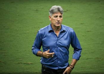 Renato Portaluppi volta ao comando do Grêmio