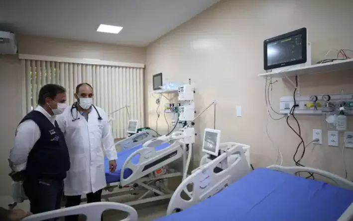 Ao contrário do que diz Eduardo Braga, lista do CNES mostra 15 leitos de UTI existentes em Parintins