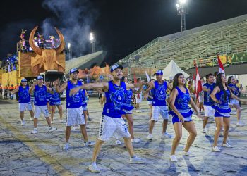 Boi Manaus 2022 recebe mais de 6 mil brincantes na primeira noite de comemoração do aniversário de Manaus
