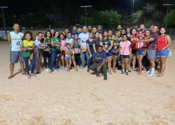 Prefeitura de Manaus entrega materiais esportivos para times de flag football da cidade