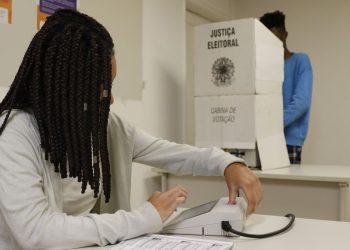 Confira o que o eleitor precisa saber para ir às urnas neste domingo