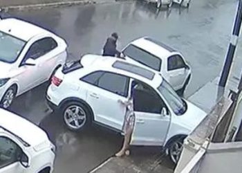 Vídeo mostra Turista morto a tiros dentro de um veículo