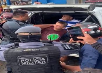 Vídeos: Assaltantes são tratados ‘daquele jeitão’ por Mototaxistas enfurecidos após serem presos no Nova Floresta