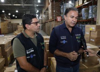 Governo do Amazonas envia insumo de ajuda humanitária para Yanomamis em Roraima