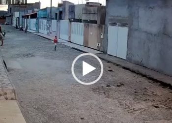 Tragédia: Criança morre após aparentemente passar mal e cair na calçada