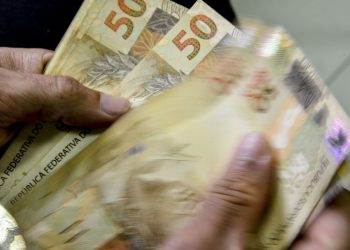 Mercado financeiro eleva projeção da inflação de 5,48% para 5,74%
