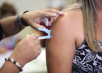 Amazonas divulga boletim da Covid-19 e vacinação nesta quarta-feira