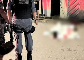 Jovem é morto com dez tiros na cabeça no bairro da Compensa em Manaus