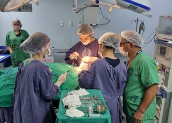 Jornada cirúrgica da Fundação Alfredo da Matta atende 40 pacientes em 11 horas de trabalho