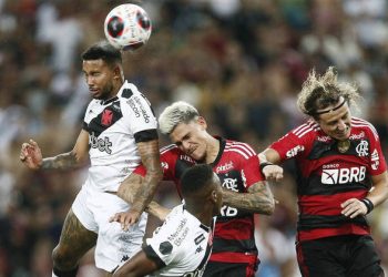 Flamengo vence Vasco e se classifica para a final do Campeonato Carioca