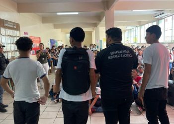 Segurança Pública do Amazonas realiza ação educativa para alunos de escola estadual na zona leste de Manaus