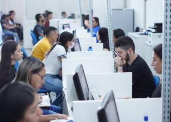 Sine Amazonas divulga 95 vagas de emprego em diversas áreas para esta segunda-feira