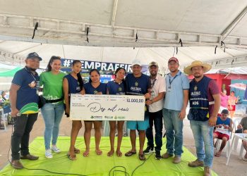 ADS e Idam entregam kits de sementes a agricultores familiares em Alvarães
