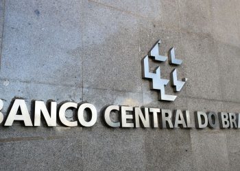 Copom mantém novamente juros básicos da economia em 13,75% ao ano