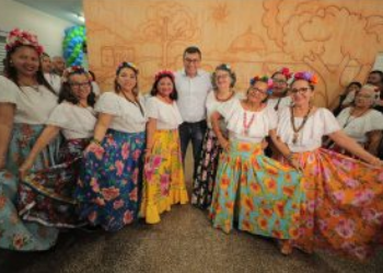 Wilson Lima entrega Caimi Ada Rodrigues Viana revitalizado à população idosa da zona oeste