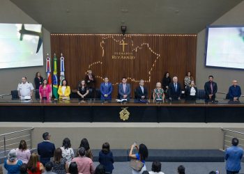 Fundação Alfredo da Matta completa 68 anos com homenagens, sessão especial da Aleam e comemoração de servidores