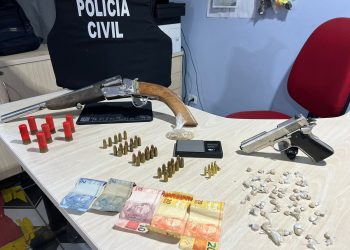 Após denúncias, trio é preso em posse de drogas e armas de fogo em Rio Preto da Eva