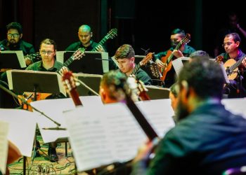 Orquestra de Violões do Amazonas faz homenagem ao rei Roberto Carlos com o espetáculo ‘Emoções’